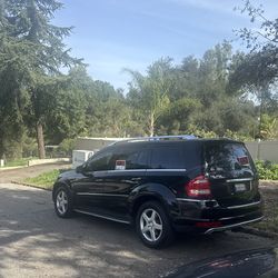 2012 Mercedes-Benz GL450 4MATIC – Clean Title – Motivated Seller – Best Offer