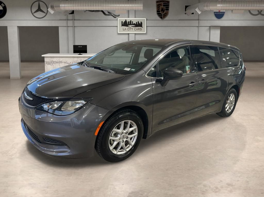 2023 Chrysler Voyager