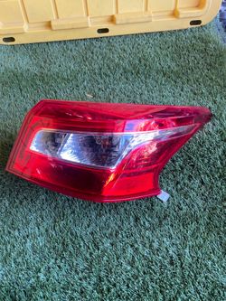 2016 Nissan Sentra Passenger/Right Side Tail Light