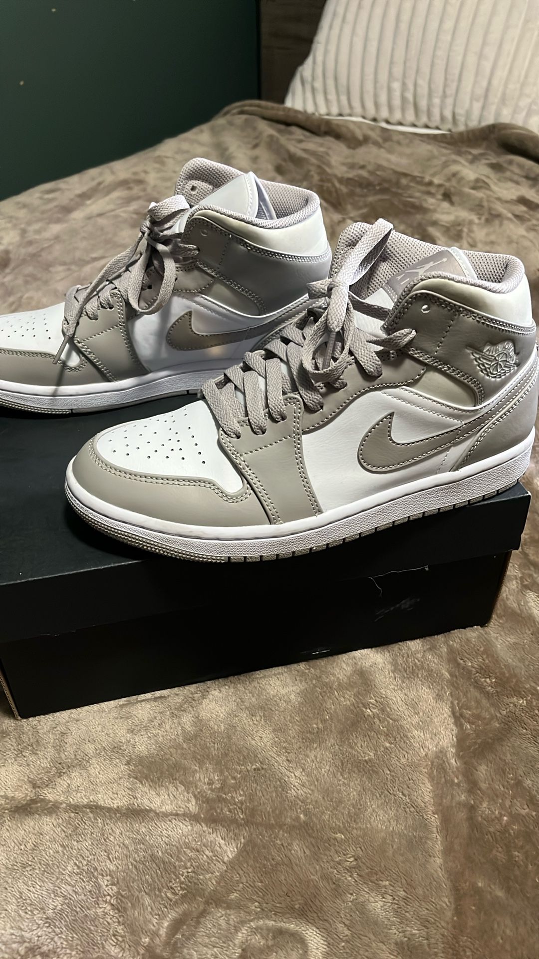 7.5 Air Jordan 1 Mid