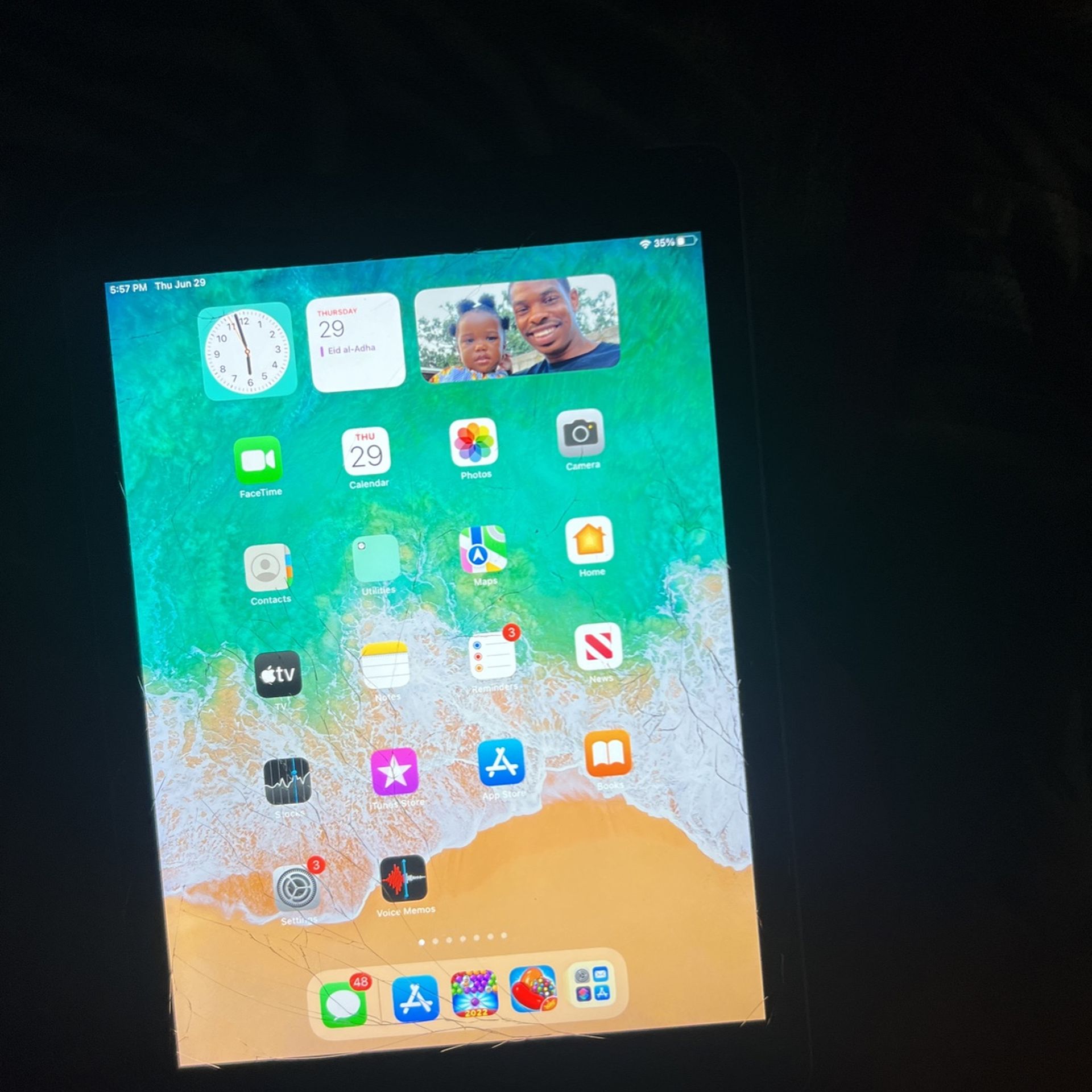 iPad Works And Everything. Screen Is A Bit Cracked