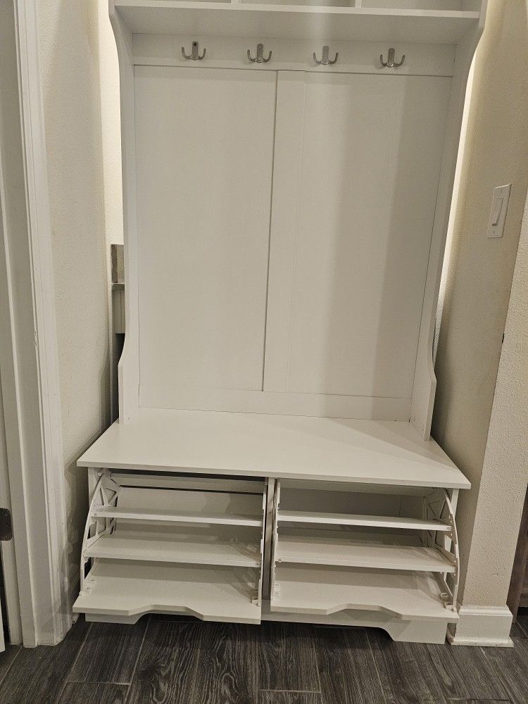 Entrance Shoe Coat Storage