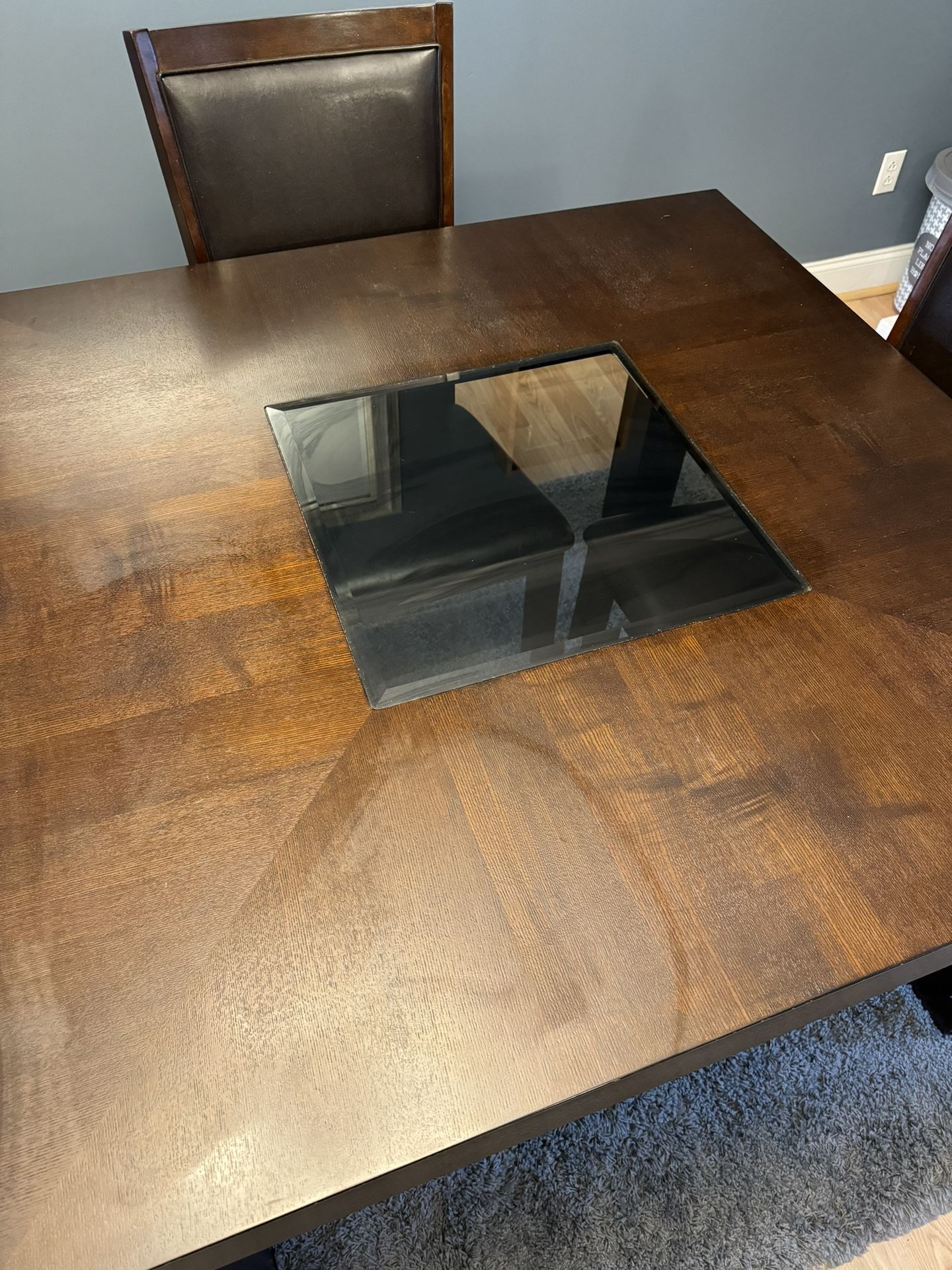 Dining Room Table With 4 Chairs 