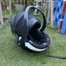 BeSafe iZi Go Modular X1 i-Size infant car seat