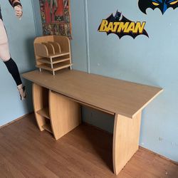Nice Desk!!