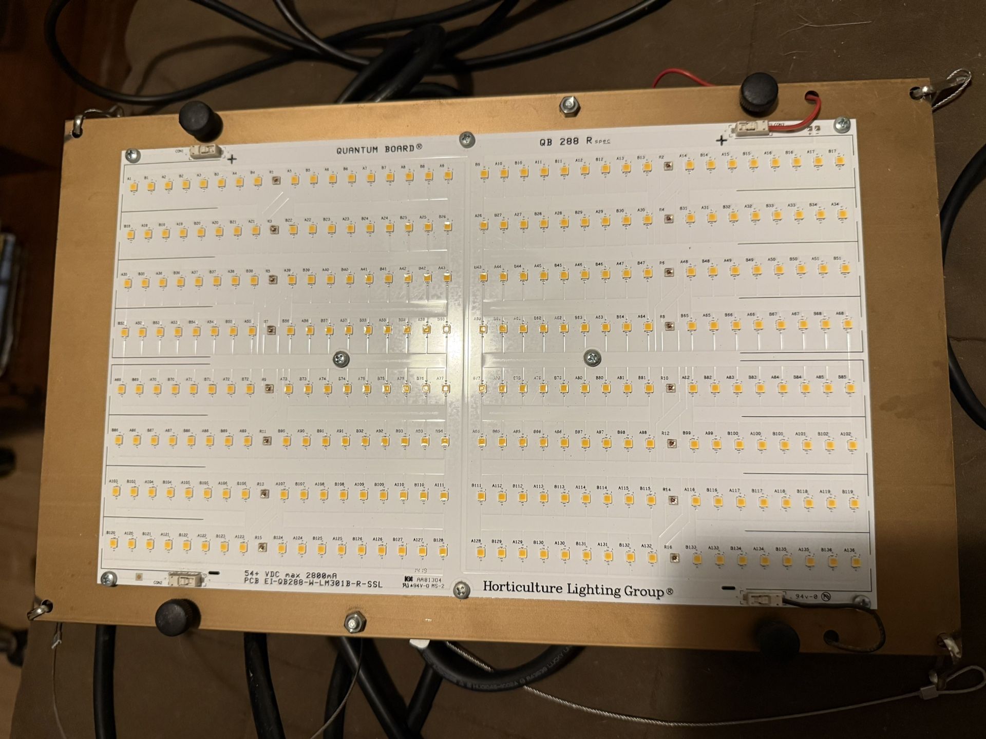 HLG QB288 V2 RSpec Grow Light