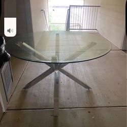 Round Glass Dining Table – Modern Metal Base