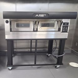 Moretti Forni - Premium Deck Oven - Italian - 208v - 🍕 - Like New