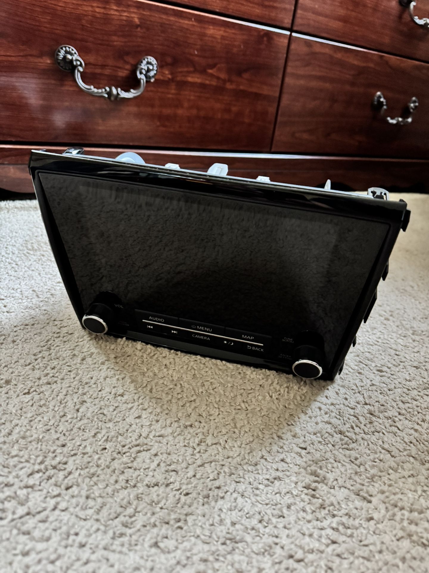 2020 Nissan Titan OEM headunit stereo