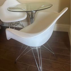 glass table with 2 chairs
