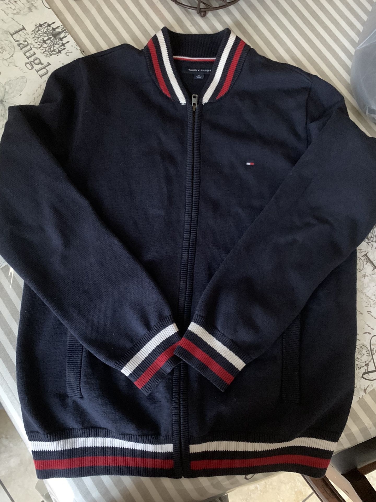 Tommy Hilfiger Mens Zipper Sweater for Sale in Las Vegas, NV - OfferUp