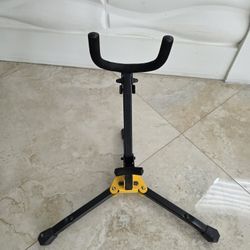 Hercules Alto/Tenor Saxophone Stand