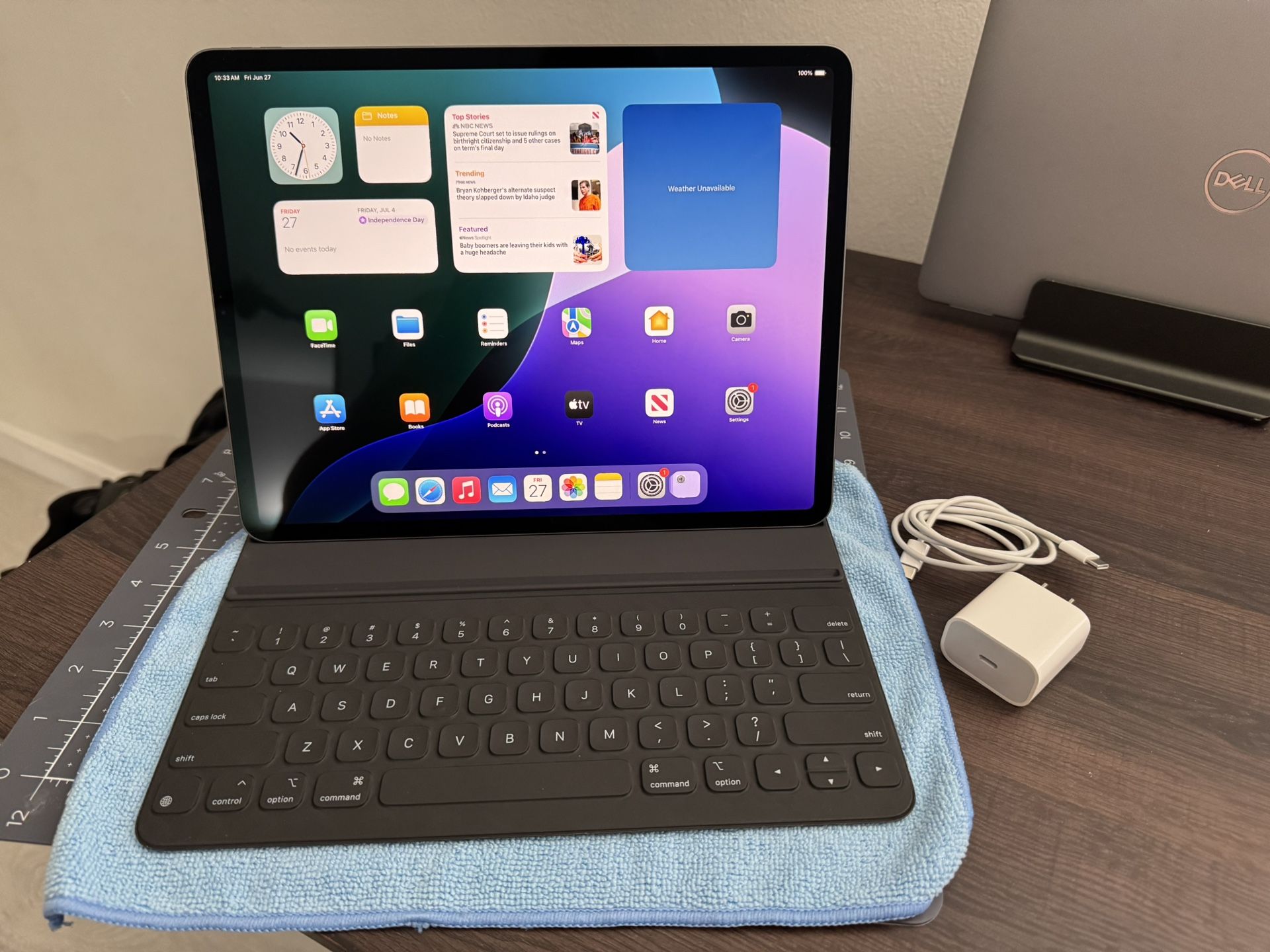 iPad Pro 12.9 4th Gen 128gb W Smart Keyboard Folio