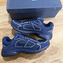 Dior B30 Size 9