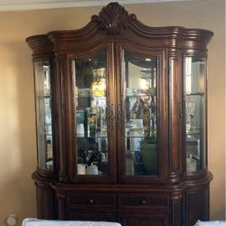 Fancy China Cabinet 