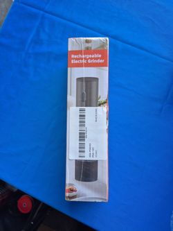 Salt and pepper grinder