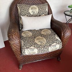 oversize Outside, Wicker Chair