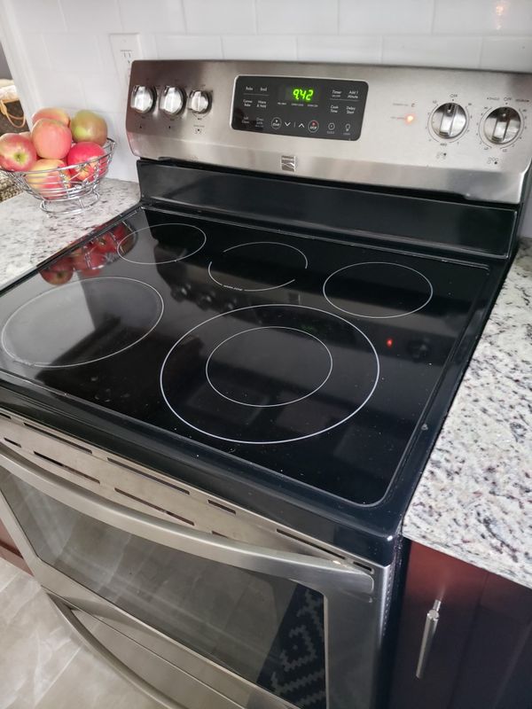Kenmore Electric Range, 5 Burner/ Convection oven for Sale in Guilford