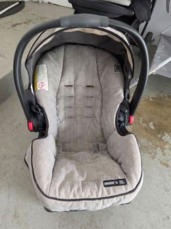 Rear facing car seat