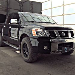 2007 Nissan Titan 4x4  ( 5.6L )