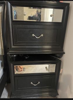 Black With Mirror Night Stands