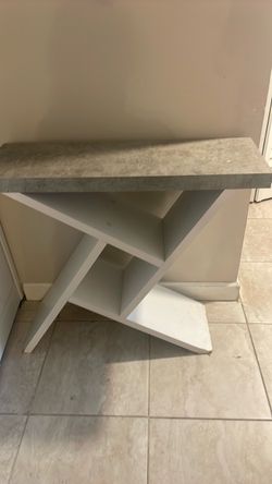 Entry way table  FREE