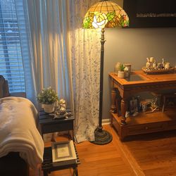 Tiffany Floor Light Stand