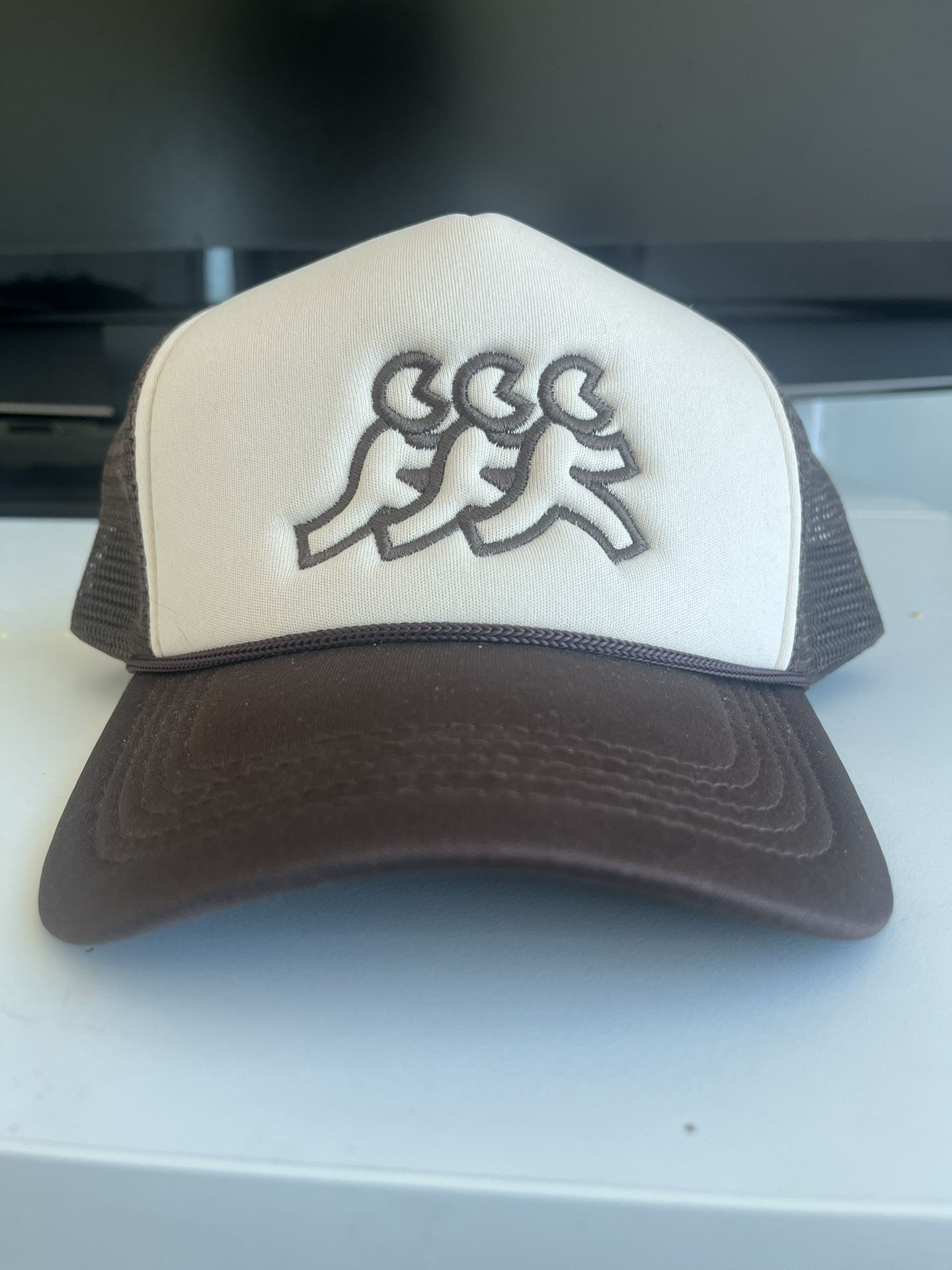 🧢 Beverly Hills SnapBack – Retro Windbreaker Brand – $25 OBO