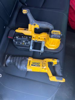 Dewalt 20v band saw y Sawzall trabajando muy bien $200 por las dos herramientas precio firme tools only