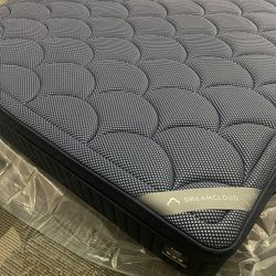 Dreamcloud Premier Rest King Mattress