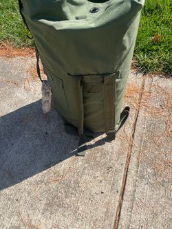 US military Duffy bag and a ground mat