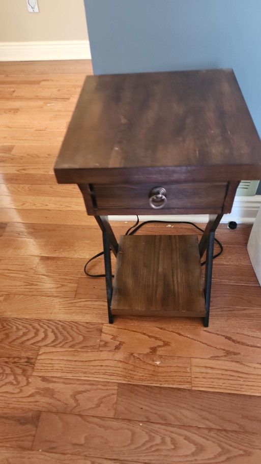 Side Bed Table With Outlets +usb