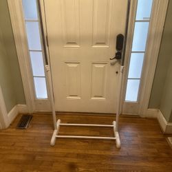 Clothing Rack (White)