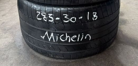 Tire 285 30 18