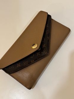 LOUIS VUITTON wallet… 100% Authentic