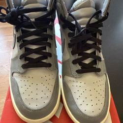 Women’s Nike Dunk