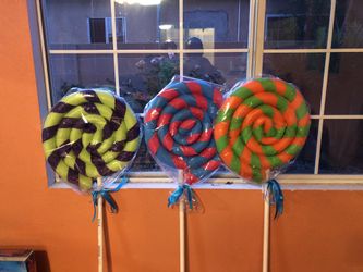 Giant lollipops