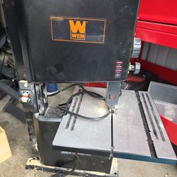 WEN 9" BENCHTOP BAND SAW