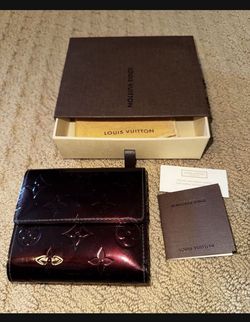 Authentic Louis Vuitton Monogram Wallet - used-