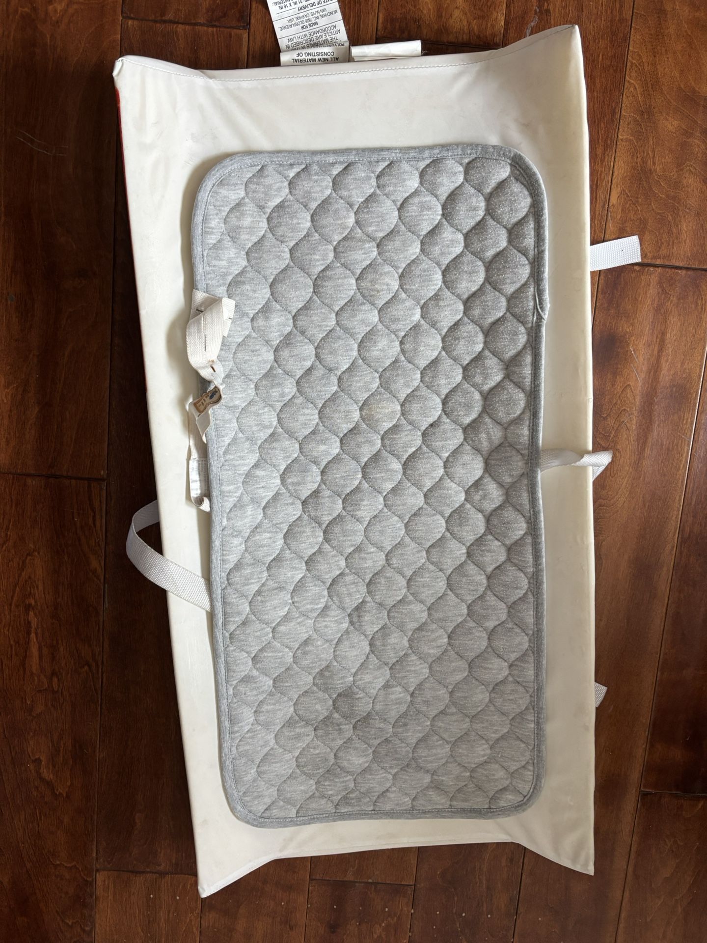 Munchkin Secure Grip Waterproof Diaper Changing Pad 16X31"+2pcs BlueSnail Quilted Thicker Waterproof Changing Pad Liners 3 Count(Gray 13” x 27”)