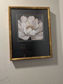 MEDIUM SIZE WALL DECOR