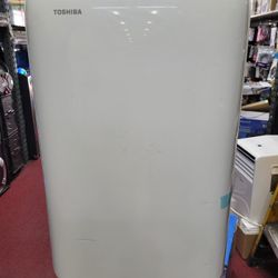 10000btu Portable Ac By Toshiba.  Windows Hose Inc. 