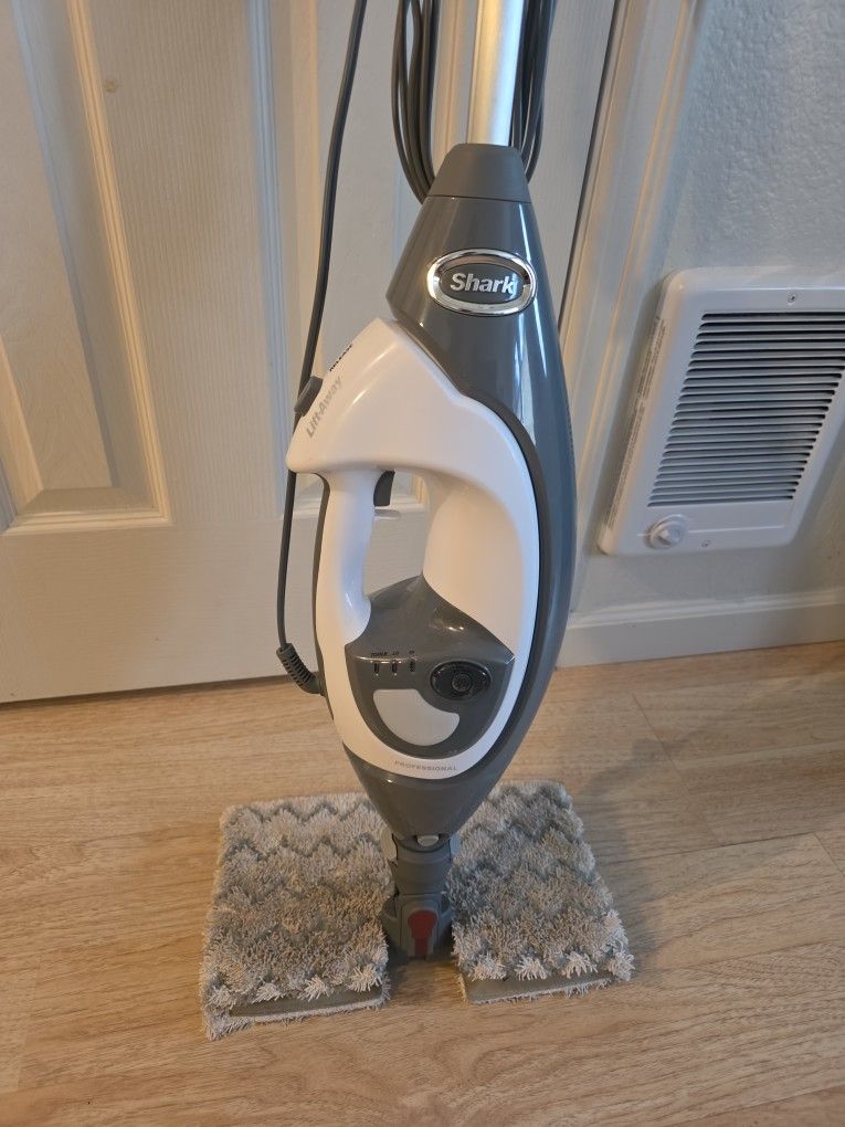 Shark Liftaway Steam Mop And Cleaner