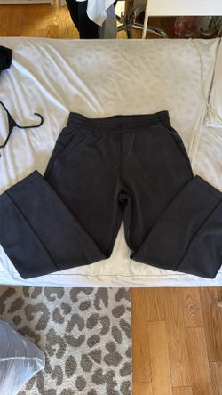 lululemon woman sweatpants