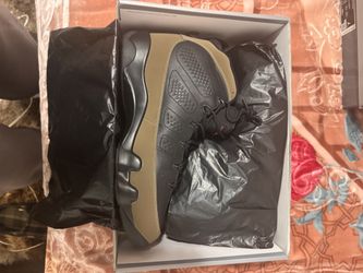 Jordan 9 Olive Size 13 DS 