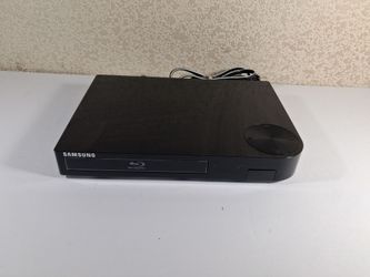 Samsung BD-F5700 Blu-Ray DVD Player HDMI Powers On For Parts Repair No Remote