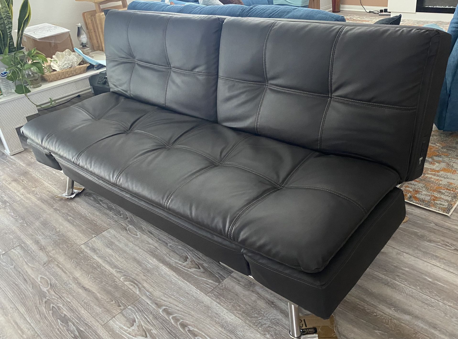 OBO Black Convertible Couch with Integrated Power and USB