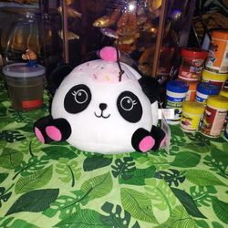 Girl's. Smoochy Pals. Pouch.$4