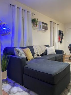 GREY COUCH - GOOD CONDITION 🏡