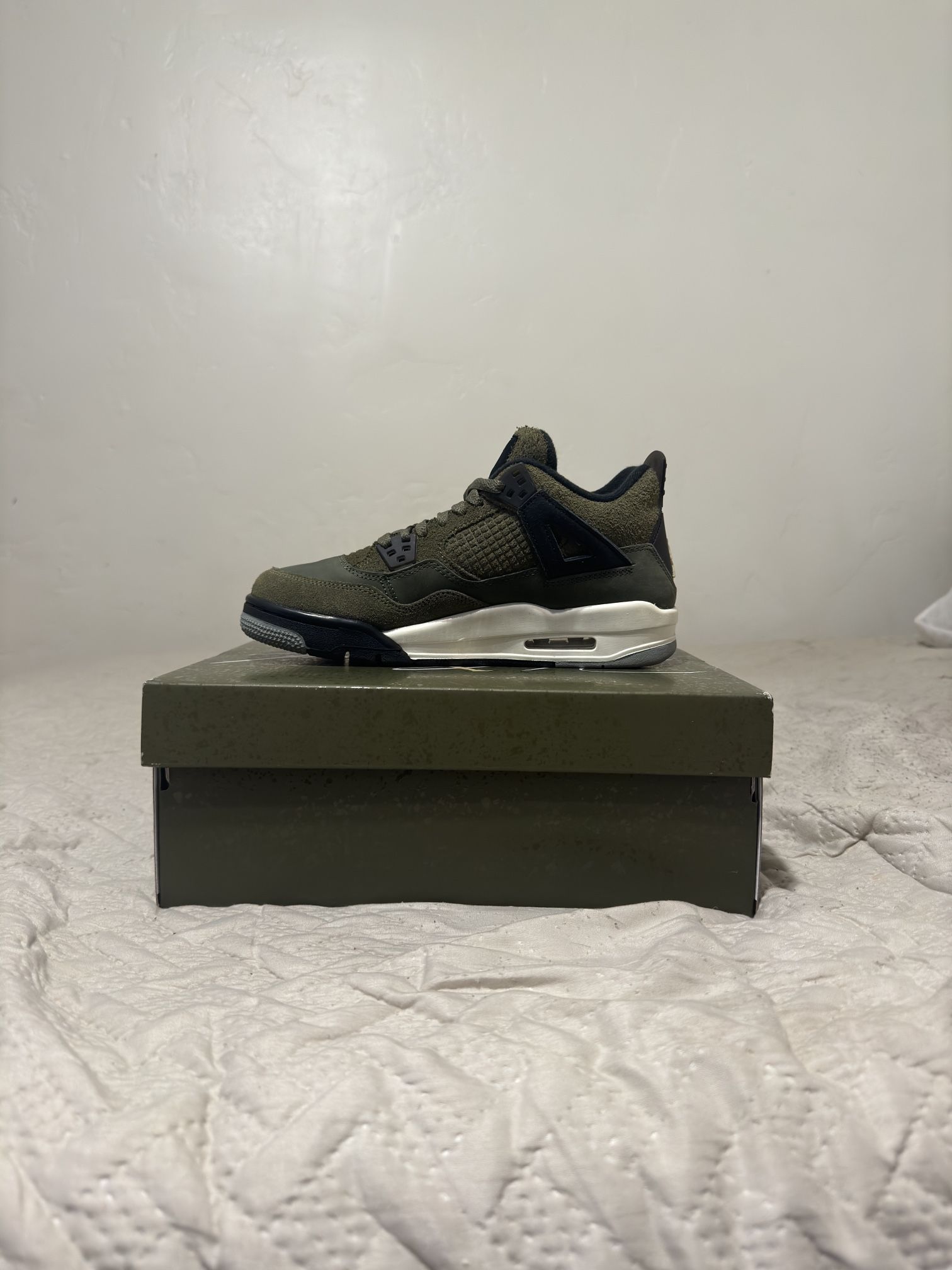 Jordan 4 Retro SE Craft 